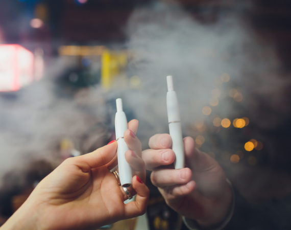 vaping related illness, juul addiction, teen vape use